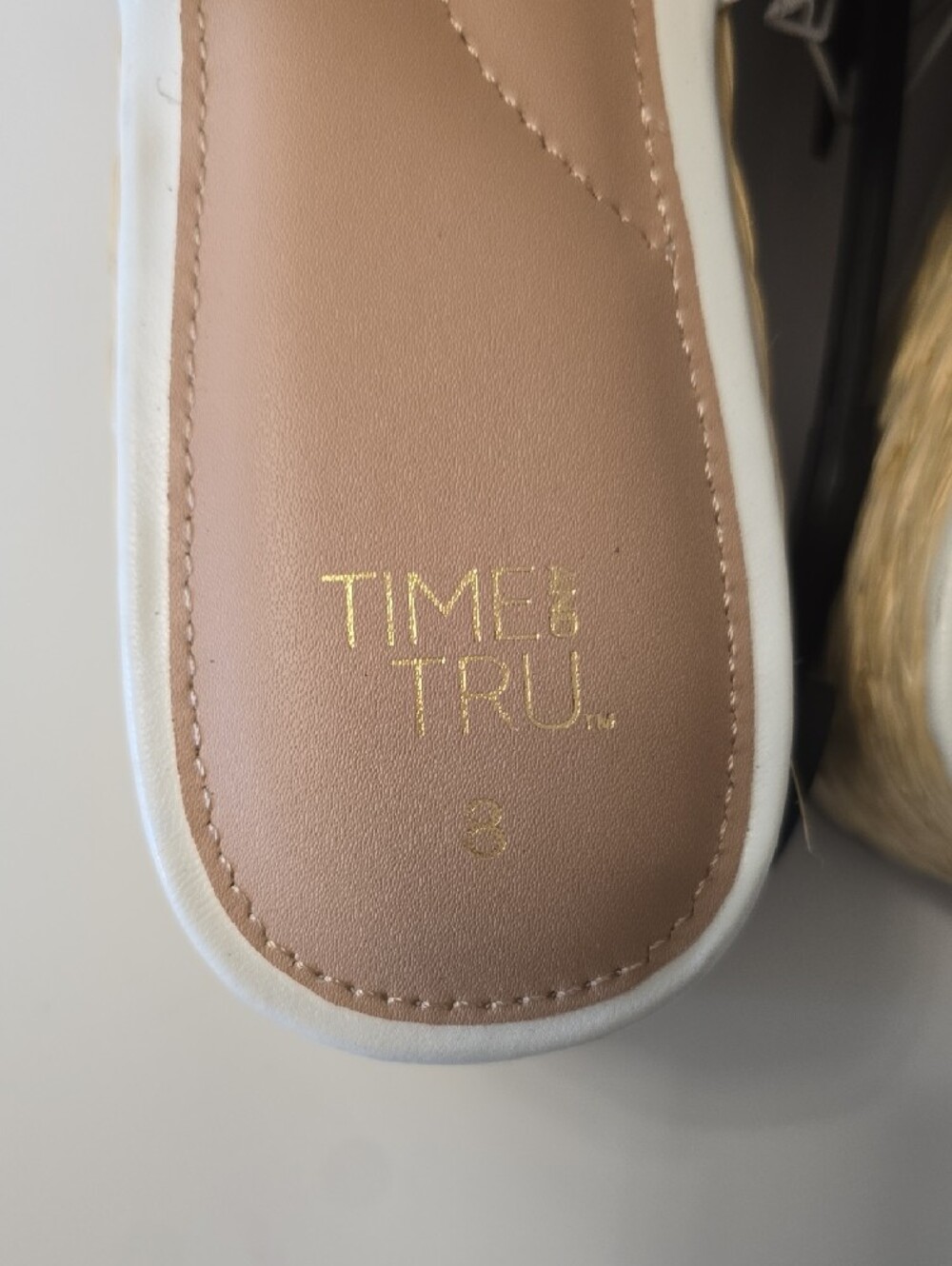 Time and Tru White Slip-On Slide Mules Sizs 8 NEW - Picture 2 of 4